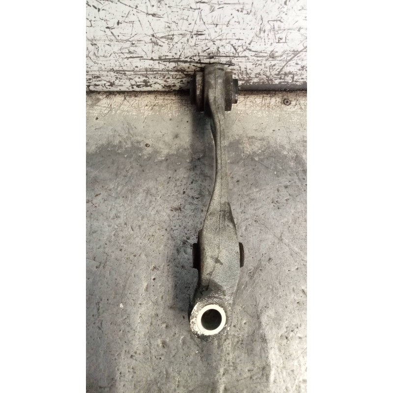 Recambio de brazo suspension inferior delantero izquierdo para bmw serie 5 lim. (f10) 535d xdrive referencia OEM IAM   