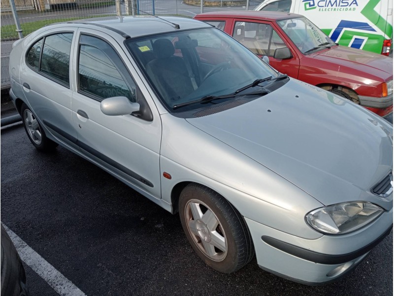 renault megane i fase 2 berlina (ba0) del año 2000