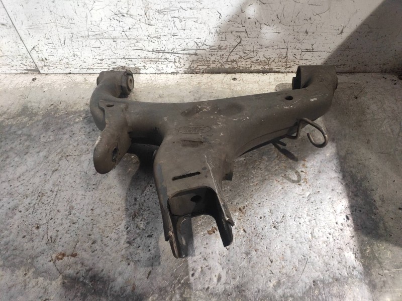 Recambio de brazo suspension inferior trasero izquierdo para land rover range rover sport v6 td se referencia OEM IAM   
