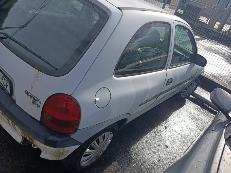 opel corsa b del año 1999