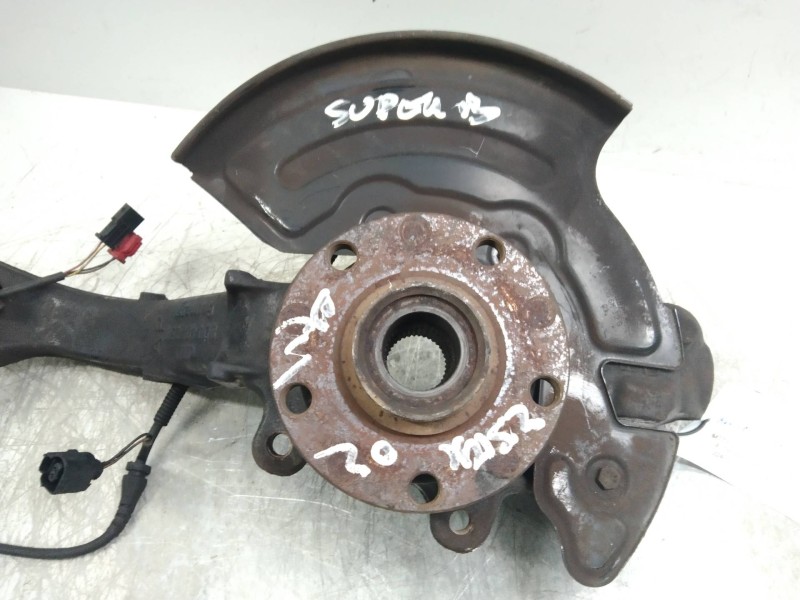 Recambio de mangueta delantera derecha para skoda superb (3u4) classic referencia OEM IAM   