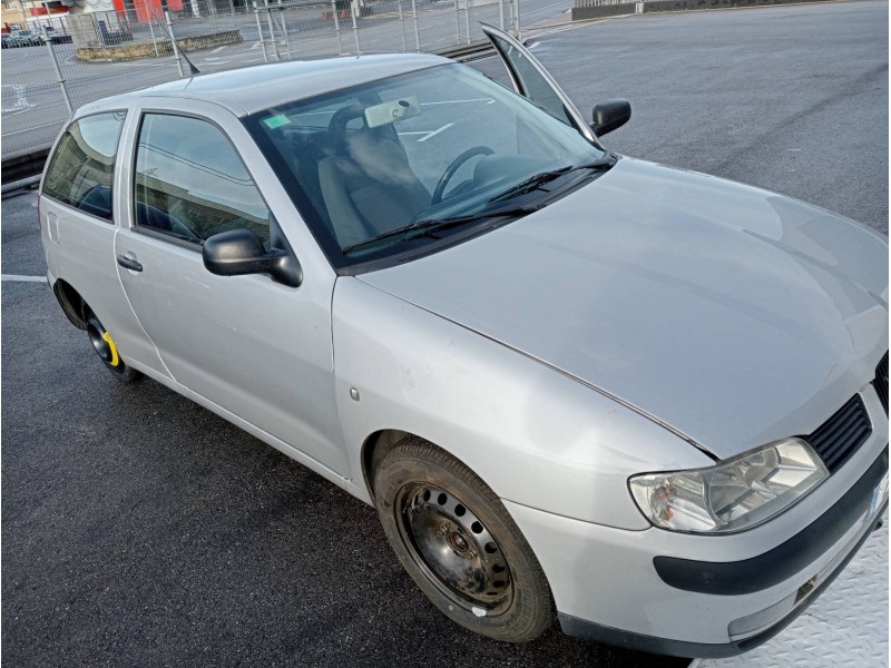 seat ibiza (6k1) del año 2001