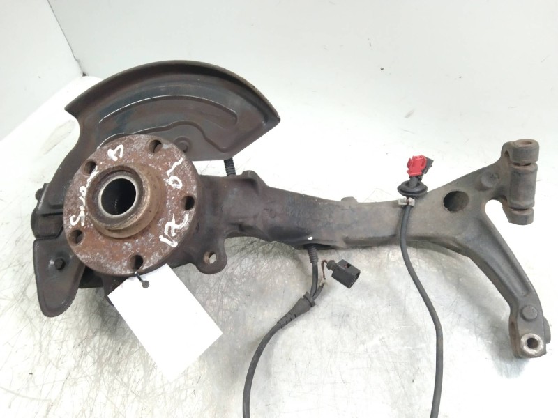 Recambio de mangueta delantera izquierda para skoda superb (3u4) classic referencia OEM IAM   