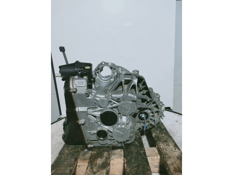 Recambio de caja cambios para mercedes clase gla (w156) gla 200 cdi (156.908) referencia OEM IAM 24637038020 724004 082890901 K7