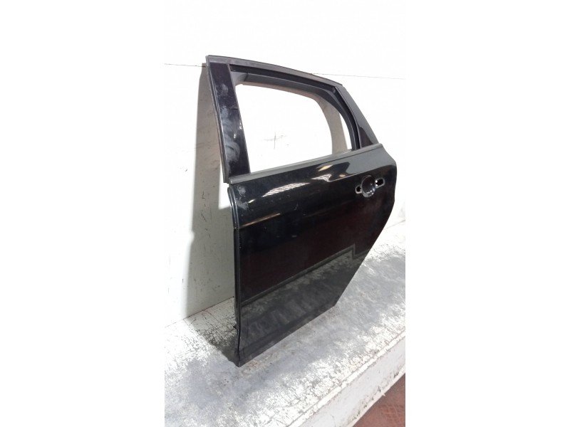 Recambio de puerta trasera izquierda para ford focus lim. (cb8) titanium referencia OEM IAM   5P