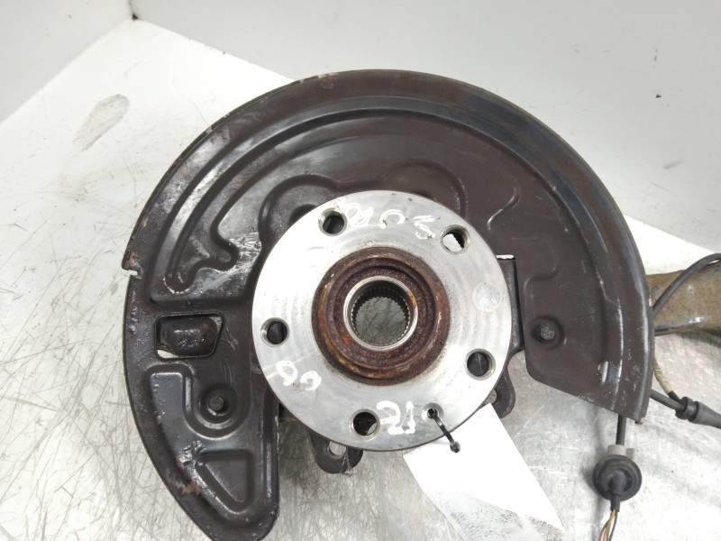 Recambio de mangueta delantera izquierda para skoda superb (3u4) collection referencia OEM IAM   