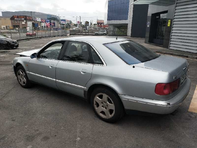 audi a8 (d2) del año 1998
