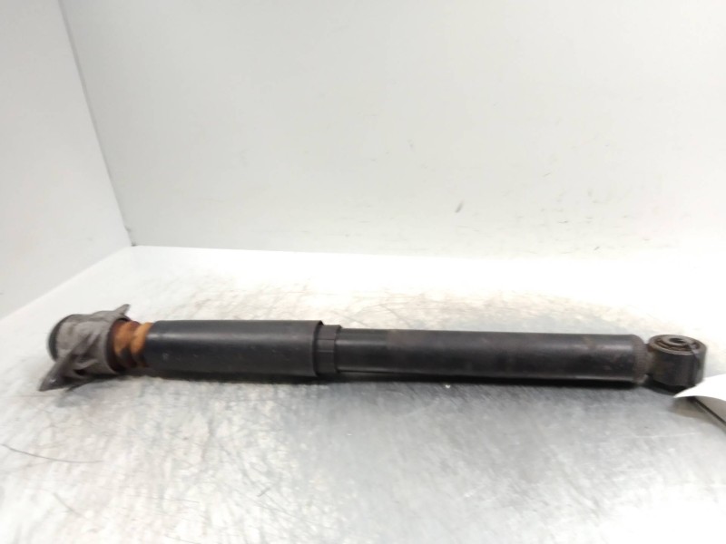 Recambio de amortiguador trasero para seat leon (1p1) 2.0 tdi referencia OEM IAM   