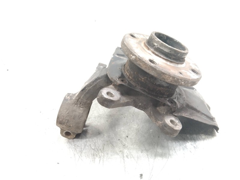 Recambio de mangueta delantera izquierda para skoda pickup básico referencia OEM IAM   