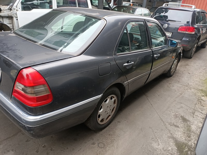 mercedes clase c (w202) berlina del año 1993