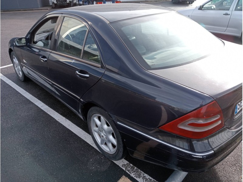 mercedes clase c (w203) berlina del año 2000