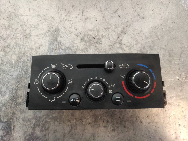 Recambio de mando calefaccion / aire acondicionado para peugeot 207 urban referencia OEM IAM N108224Q  