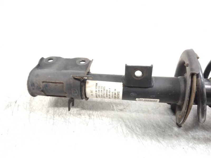 Recambio de amortiguador delantero derecho para smart forfour cdi (70kw) referencia OEM IAM A4543203030  