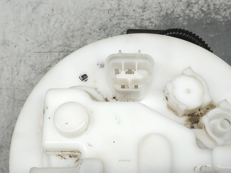 Recambio de bomba combustible para toyota auris básico referencia OEM IAM   