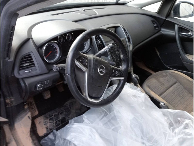 opel astra j lim. 4türig del año 2016