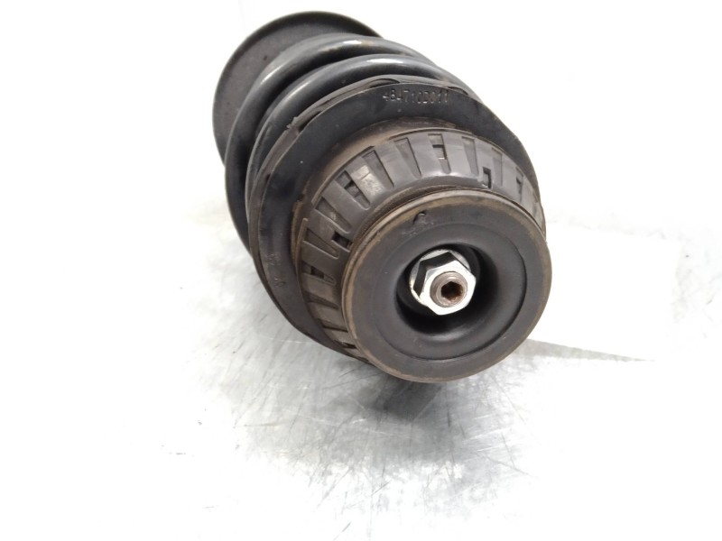 Recambio de amortiguador delantero derecho para toyota yaris 1.0 cat referencia OEM IAM   
