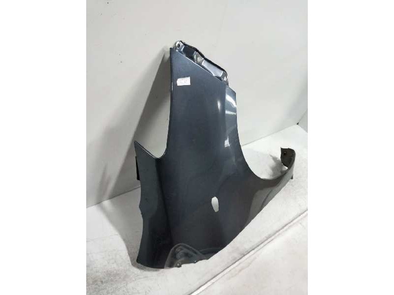 Recambio de aleta delantera derecha para toyota yaris 1.4 turbodiesel cat referencia OEM IAM   