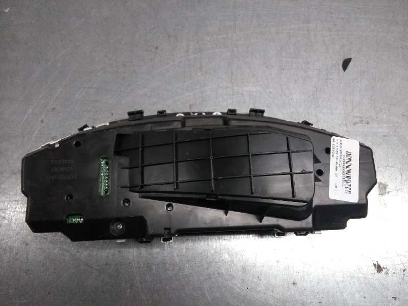 Recambio de cuadro instrumentos para toyota yaris 1.4 turbodiesel cat referencia OEM IAM 838000DJ90 MB4573003702 