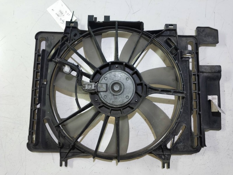 Recambio de electroventilador para toyota yaris 1.4 turbodiesel cat referencia OEM IAM 4227500453  