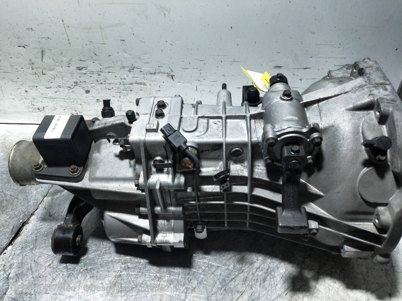 Recambio de caja cambios para hyundai h 1 2.5 crdi cat referencia OEM IAM 5225547  