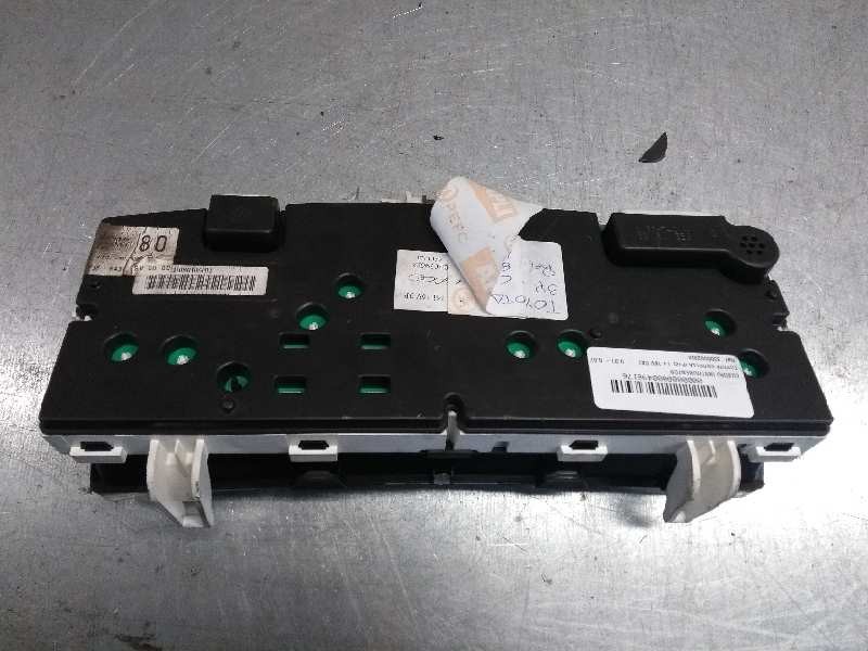 Recambio de cuadro instrumentos para toyota corolla (e12) 1.4 16v cat referencia OEM IAM 8380002800 110080106001 