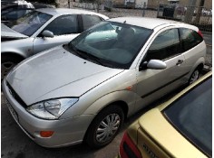 ford focus berlina (cak) del año 2001