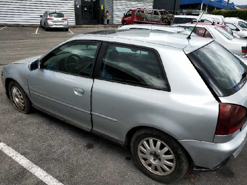 audi a3 (8l) del año 2000