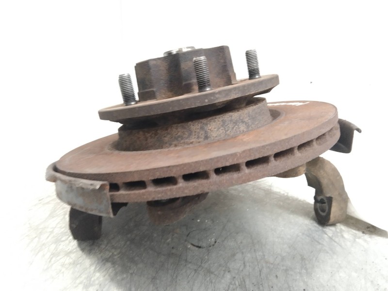 Recambio de mangueta delantera izquierda para ssangyong korando 2.9 turbodiesel cat referencia OEM IAM   