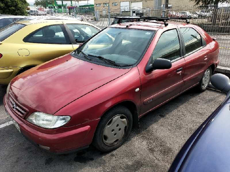 citroen xsara berlina del año 2000