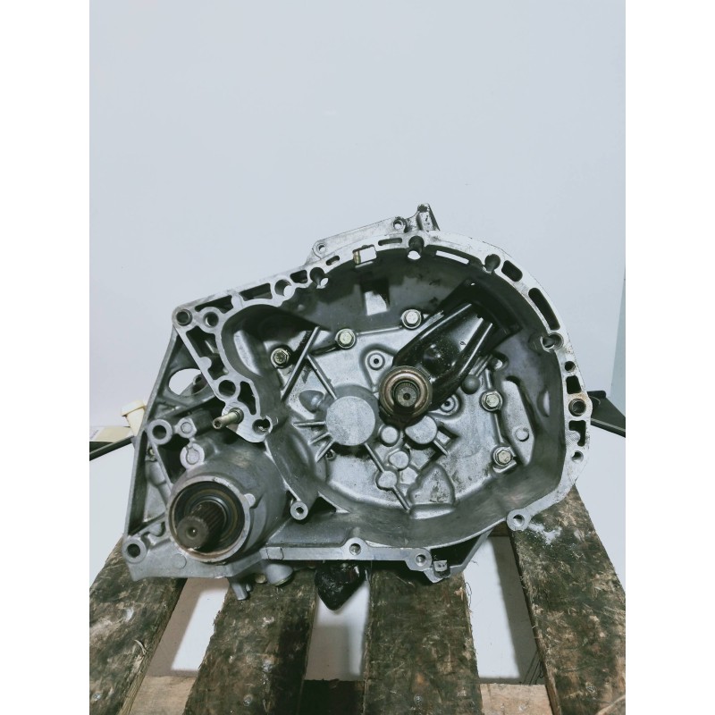 Recambio de caja cambios para renault clio i fase i+ii (b/c57) 1.9 d rn referencia OEM IAM JB1153 S024668 