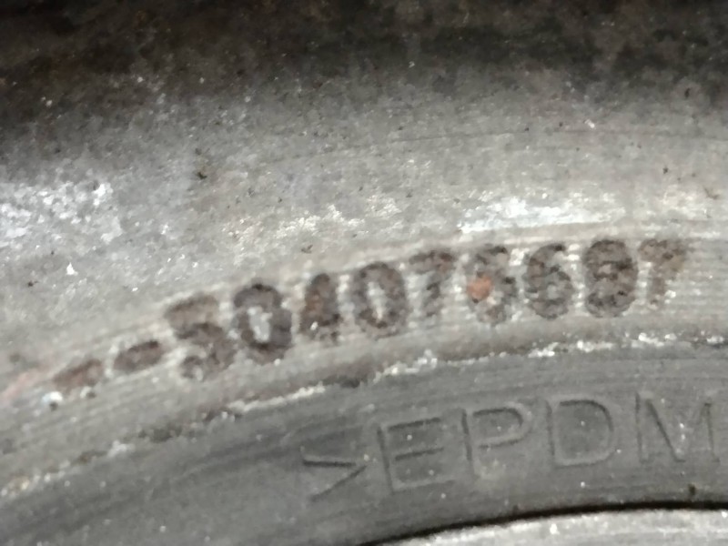 Recambio de polea cigueñal para iveco daily caja cerrada (2006 =>) 2.3 diesel cat referencia OEM IAM 504076697  