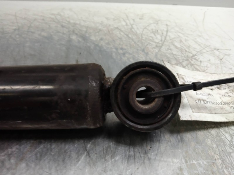 Recambio de amortiguador trasero para ssangyong kyron 2.0 referencia OEM IAM   