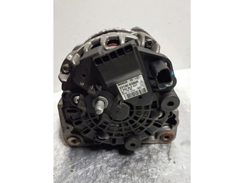 Recambio de alternador para dacia sandero podium referencia OEM IAM 231008386R  