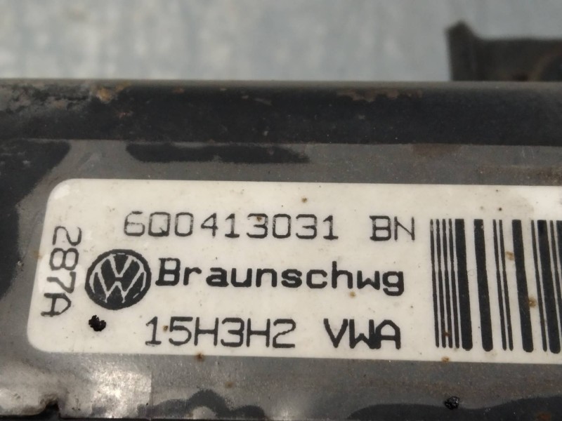 Recambio de amortiguador delantero derecho para volkswagen polo (9n1) 1.9 sdi referencia OEM IAM 6Q0413031BN  