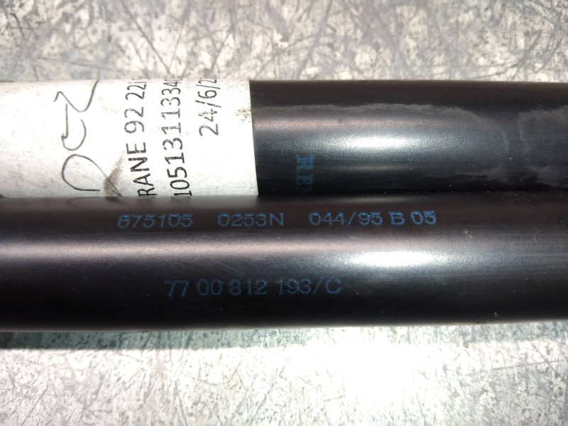 Recambio de amortiguadores capo para renault safrane (b54) 2.2i referencia OEM IAM 7700812193  0253N