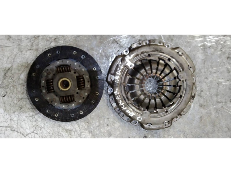 Recambio de kit embrague para dacia dokker ambiance referencia OEM IAM   