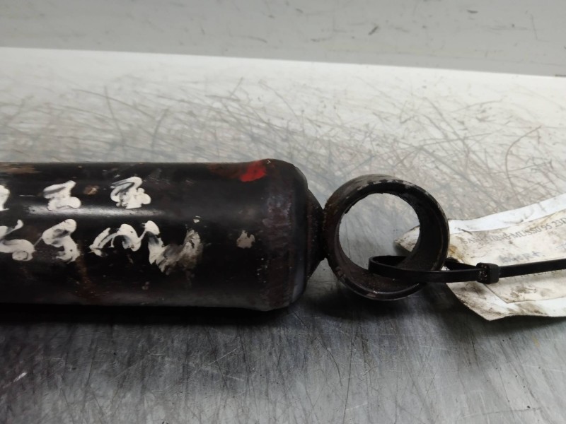 Recambio de amortiguador trasero para ssangyong musso referencia OEM IAM   