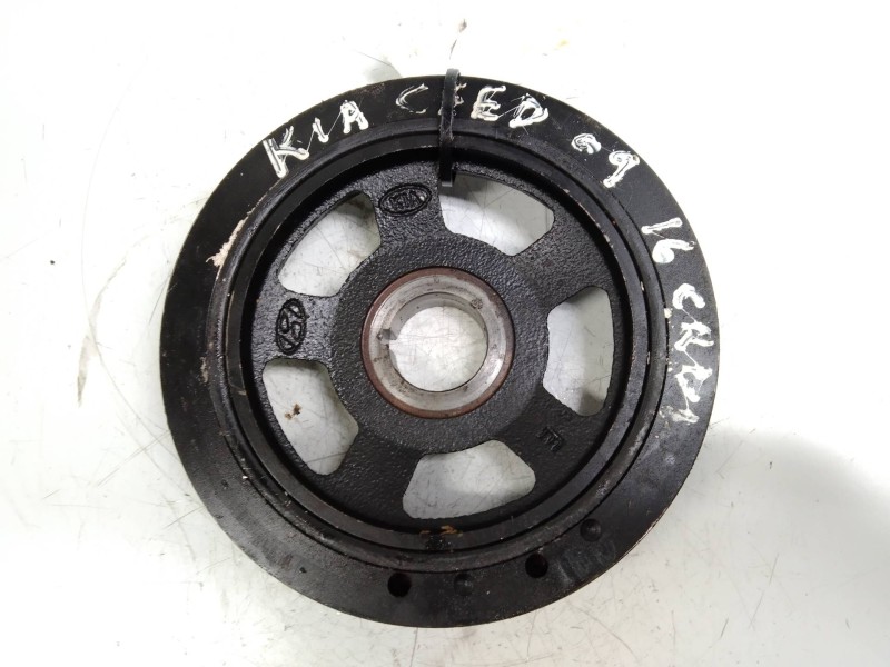 Recambio de polea cigueñal para kia cee´d emotion referencia OEM IAM    Recambio de polea cigueñal para kia cee´d emotion referencia OEM IAM