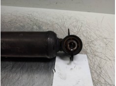 Recambio de amortiguador trasero para ssangyong rodius 2.7 turbodiesel cat referencia OEM IAM    2