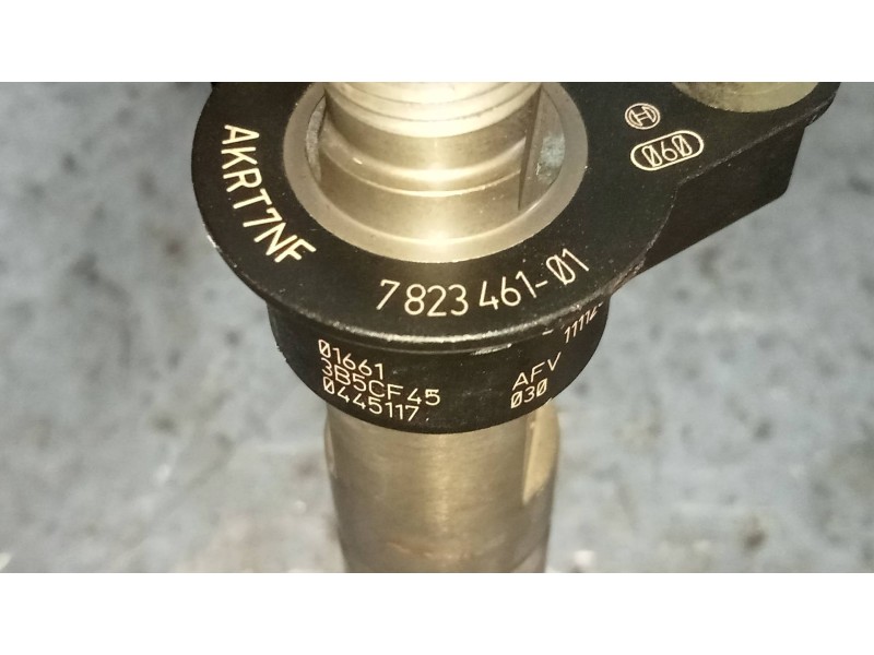 Recambio de inyector para bmw serie 5 lim. (f10) 535d xdrive referencia OEM IAM 0445117030 782346101 