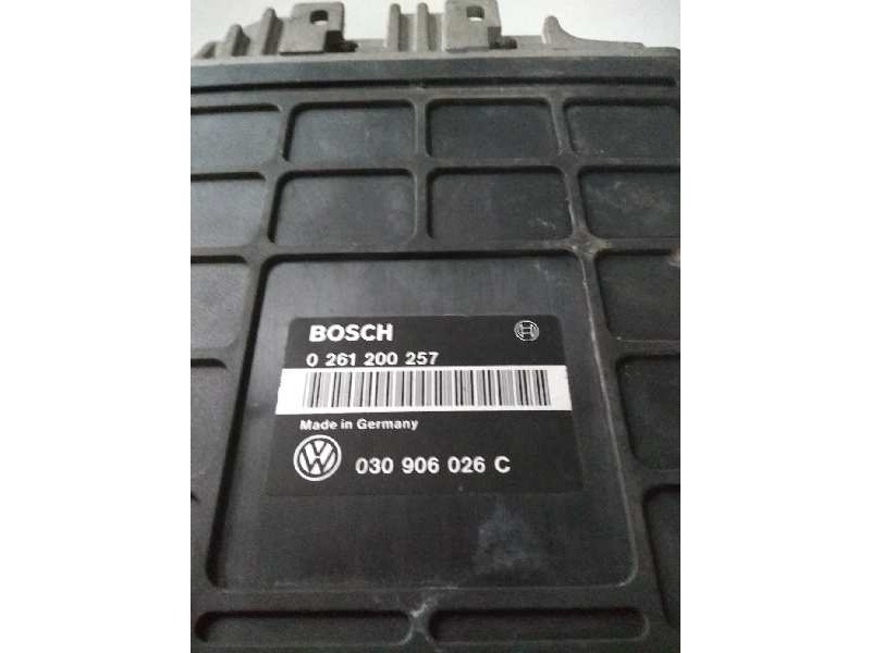 Recambio de centralita motor uce para volkswagen golf iii berlina (1h1) 1.4 referencia OEM IAM 0261200257 030906026C 