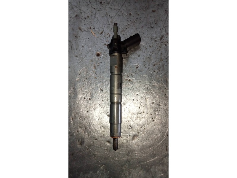 Recambio de inyector para bmw serie 5 lim. (f10) 535d xdrive referencia OEM IAM 0445117030  