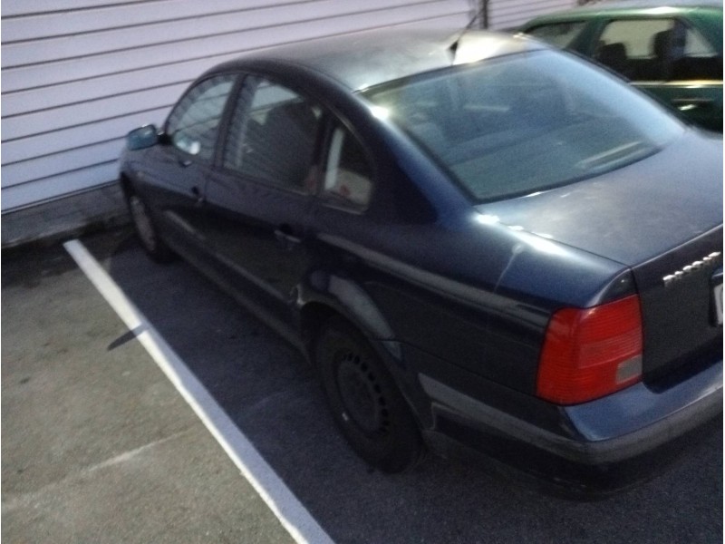 volkswagen passat berlina (3b2) del año 1999