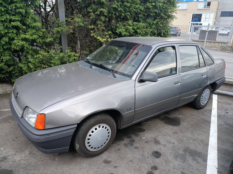 opel kadett e del año 1990