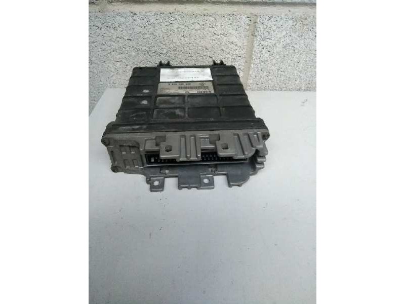 Recambio de centralita motor uce para volkswagen golf iii berlina (1h1) 2.0 referencia OEM IAM 0261203266 0261203267 037906024D