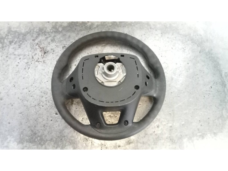 Recambio de volante para kia rio uefa euro 2016 referencia OEM IAM   