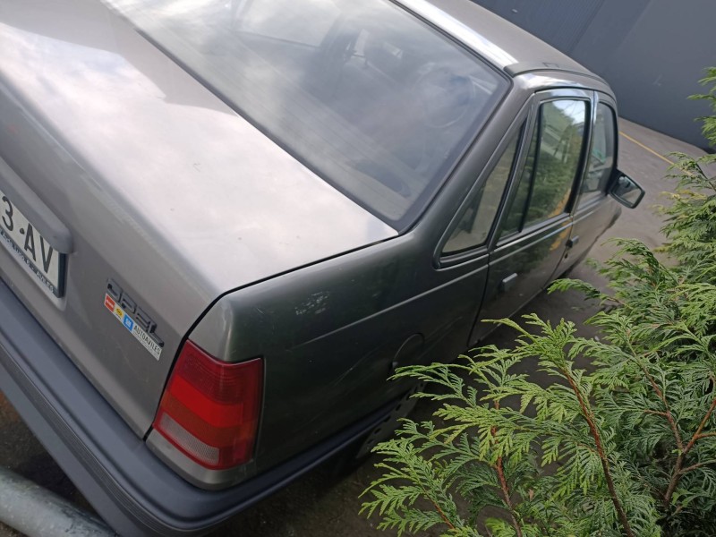 opel kadett e del año 1990