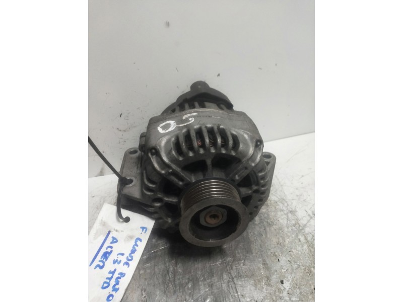 Recambio de alternador para fiat punto berlina (188) 1.3 16v multijet feel referencia OEM IAM 51784847 VALEO 