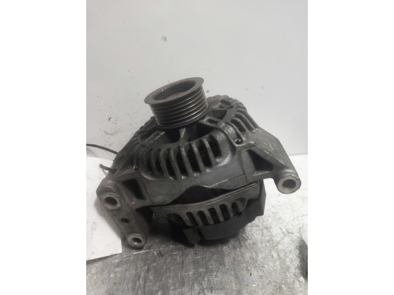 Recambio de alternador para fiat punto berlina (188) 1.3 16v multijet feel referencia OEM IAM 51784847 VALEO 