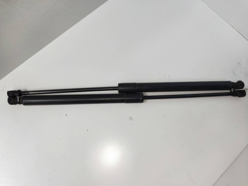 Recambio de amortiguadores maletero / porton para peugeot 208 1.4 hdi fap referencia OEM IAM 9673083680  